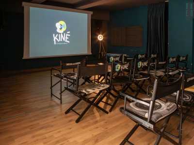 ...una sala di appena trenta posti dove le famiglie possono ritrovare il gusto di andare tutti insieme a vedere un film di qualit�